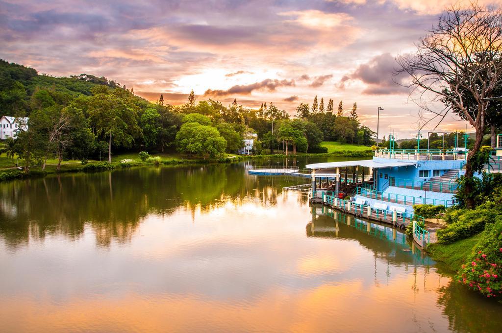 Brookside Valley Resort Rayong Eksteriør billede